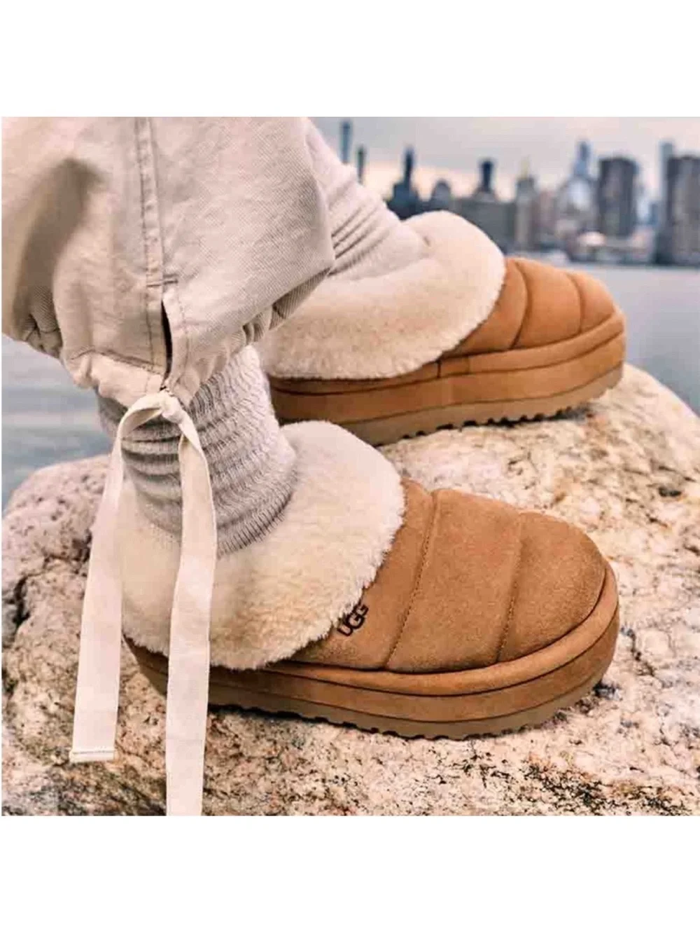 UGG Tazzlita Chestnut Womens Size 10